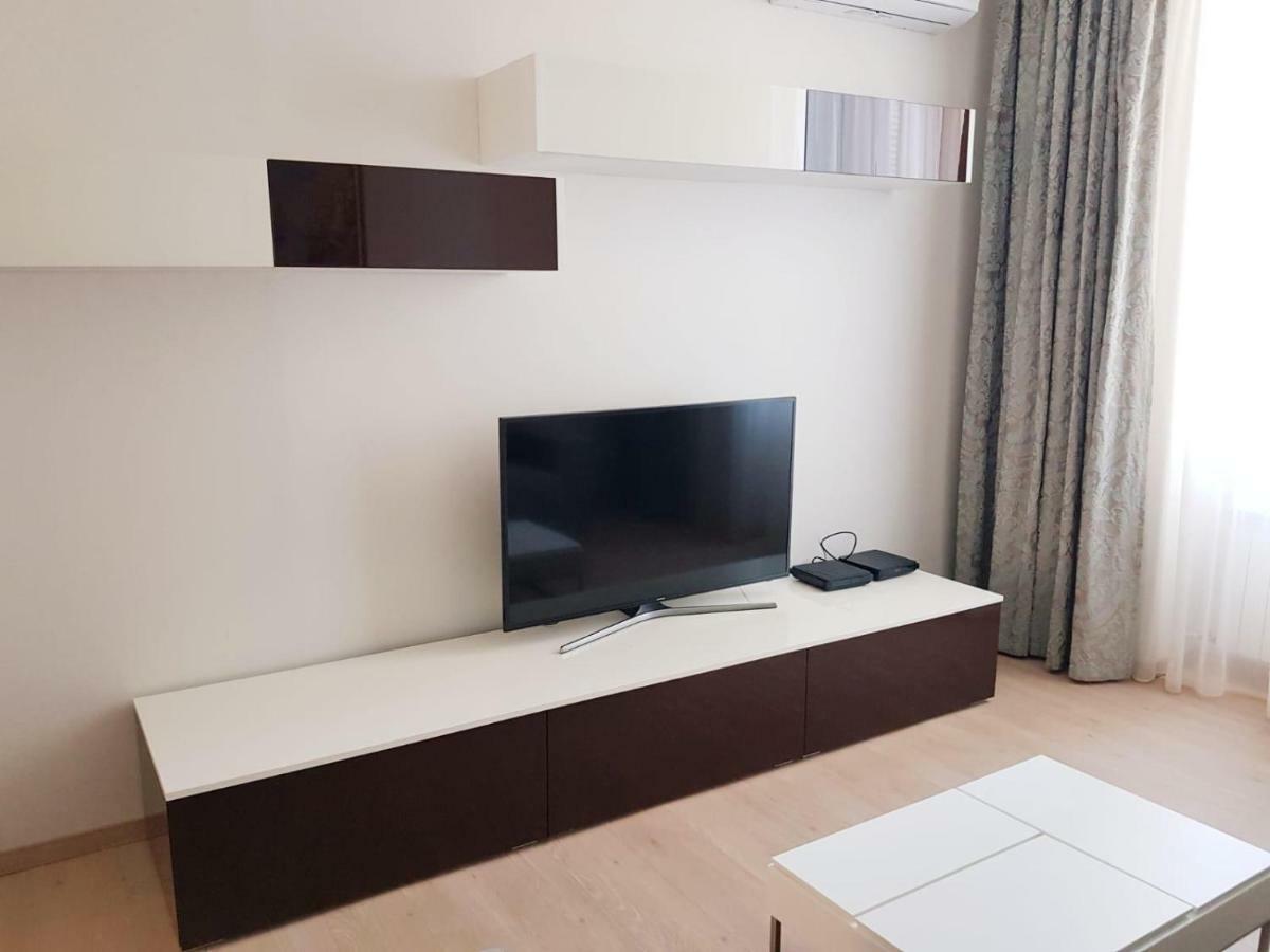 Charming Apartment On The Boarder Of Monaco Beausoleil Luaran gambar