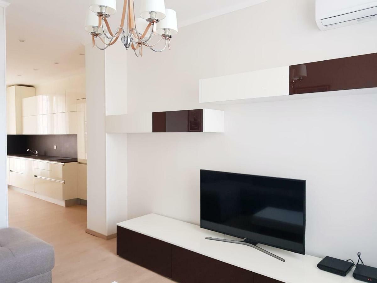 Charming Apartment On The Boarder Of Monaco Beausoleil Luaran gambar